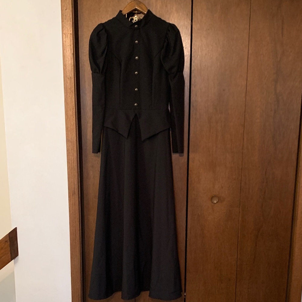 Wicked Witch of the West Deluxe Costume